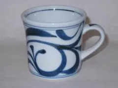 砥部焼「マグカップ（唐草）」