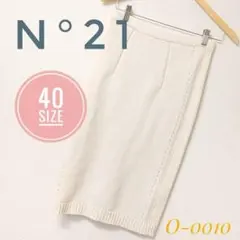 【美品✨】ヌメロヴェントゥーノ　N°21　スカート　ニット　ホワイトのサムネイル
