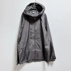 ユニクロ　マウンテンパーカー　フード付き　シンプルのサムネイル