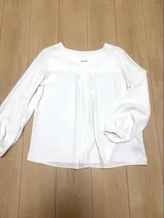 ホワイト ブラウス　フォーマル　シャツ