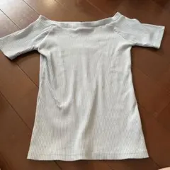 オフショル　トップス　M