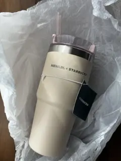 スターバックス　スタンレー　タンブラー ベージュ　SAKURA2024