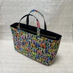 Item thumbnail for item f1f2b263-08c4-4355-95fb-c464e24b935f