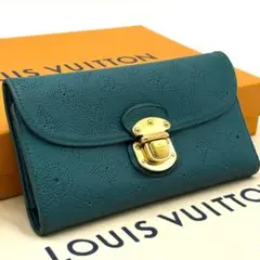 ルイヴィトン モノグラム マヒナ ポルトフォイユ アメリア 三つ折り財布 緑