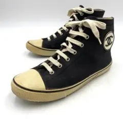 CHANEL ハイカットスニーカー ブラック　39のサムネイル