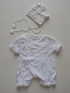 【たまご様専用】MONBEBE 新生児用 ロンパース(半袖)とボンネットのセット