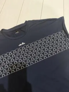 ellesse❤️ネイビーTシャツ✖️フレンチスリーブのサムネイル