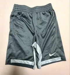 Nike Dri-FIT グレー ハーフパンツ Youth M