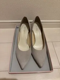 結婚式用パンプスのサムネイル
