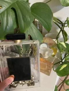 透明アクリル ショルダー バッグ 香水型 使用感あり