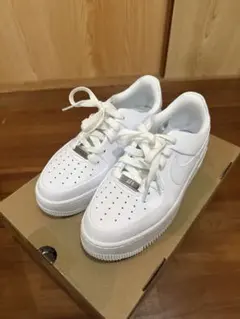 ナイキ エア フォース 1 セージ LOW ウィメンズシューズ 23.5cm