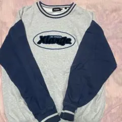 Xlarge 刺繍ロゴ トレーナー グレー/ネイビー