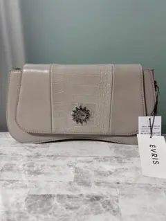 EVRIS ショルダーバッグ