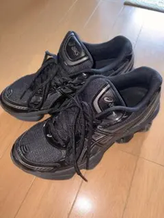 ASICS GEL-KINETIC FLUENT スニーカーのサムネイル
