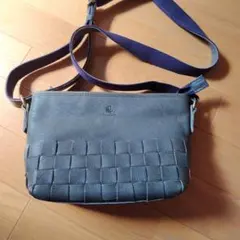 kissora ショルダーバッグ