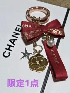 CHANEL 2025 ホリデー限定 カメリア チャーム 付キーリング♡
