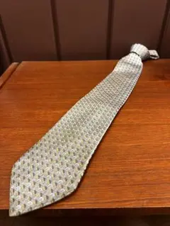 【値下げ】GUCCI シルク ネクタイ ブルーシルバー