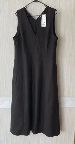 新品　タグ付き　ユニクロ　ブラッシュドジャージーワンピース　ダークブラウン　L