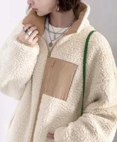 リバーシブルボアジャケット