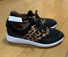 新品☆Clarks unstructured ブラック ヒョウ柄 スニーカー