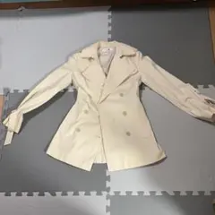 38サイズアイボリー ダブルブレスト トレンチコート 23区