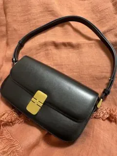 A.P.C. ショルダーバッグ ブラック レザー