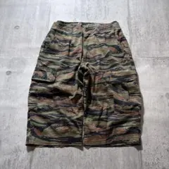 80s tiger stripe camo shorts rose zipのサムネイル