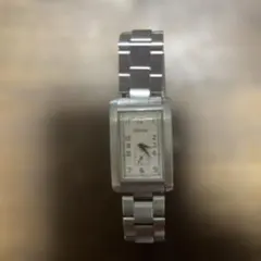 GUCCI スクエアフェイス 腕時計 シルバー 111L ジャック - メルカリ