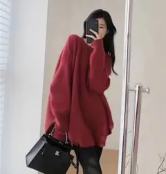 オーバーサイズ赤ニット長袖