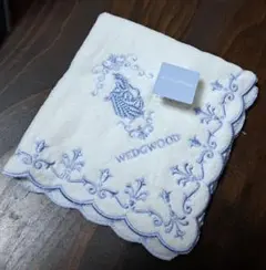 WEDGWOOD 刺繍入りタオルハンカチ
