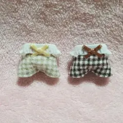 赤ちゃんお洋服　フリルサロペット2着セットチェック②リボン　ベージュ•茶色