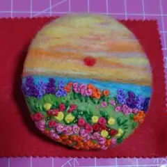 カラフル花柄フェルト刺繍ブローチ