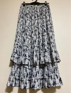 フリルプリーツロングスカート