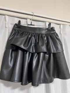 黒フリル レザースカート Mサイズ