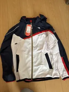 ディアドラ、フード付きジャケット メンズss、レディースM相当、新品