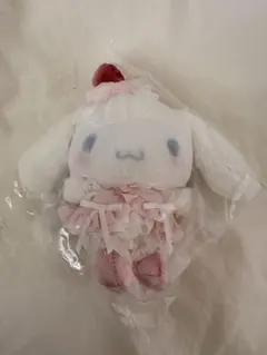 いちごホイップケーキ　シナモン　シナモロール　ぬいぐるみマスコット