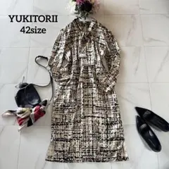 NO.3-370 YUKITORII 42ボウタイ総柄長袖パールボタンワンピースのサムネイル
