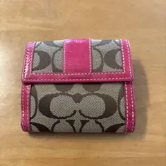 コーチ　二つ折り財布　ピンク