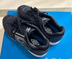 umbro フットサルシューズ 19cm