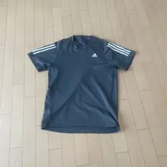 う*リ様 adidas グレー Tシャツ ショートスリーブ