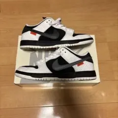 TIGHTBOOTH × Nike SB Dunk Low Pro QS