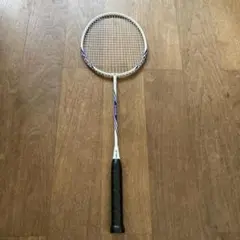 YONEX B4000 バドミントンラケット