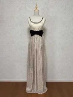 【グレースコンチネンタル】リボンベルトが可愛いシルクのロングドレス