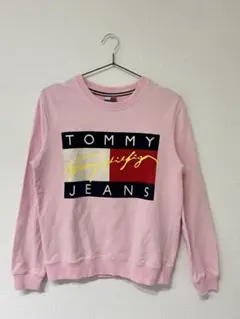 Tommy Jeans ピンク ビックロゴ スウェット国旗　おしゃれ