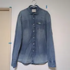 GUESS デニムシャツ 長袖 レギュラーフィット