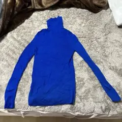 UNIQLO メリノリブタートルネックセーター