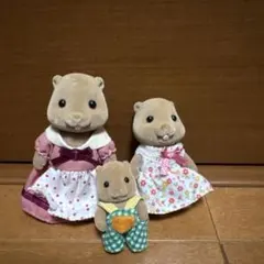 シルバニアファミリー　ビーバー　お母さん・女の子・赤ちゃんセット