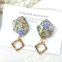 #4205/ハンドメイド♡押し花ドライフラワーレジンピアス ブラック