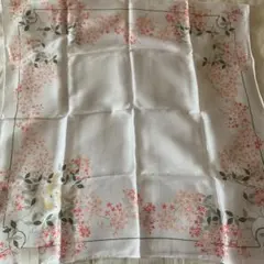 新品　ニナリッチ　ハンカチ