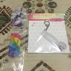 カラフルピーチ　一番くじ　どぬく　アクリルペンスタンド　ネームキーリング